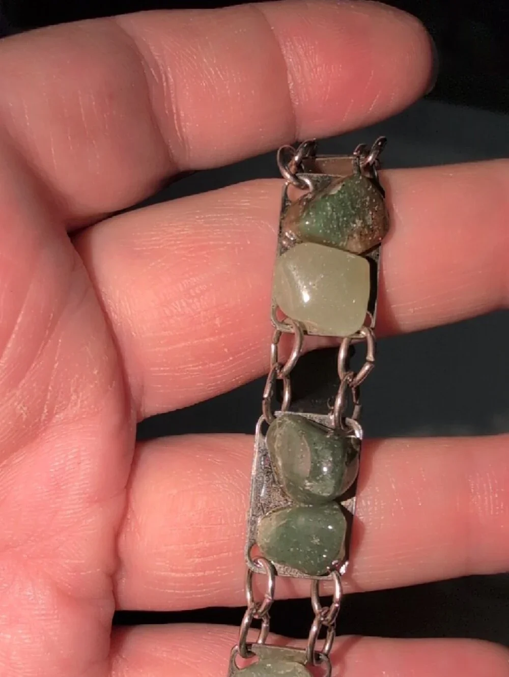 🌸2/$35🌸 Handcrafted Green Stone Silver Chain Link Bracelet - Picture 6 of 10